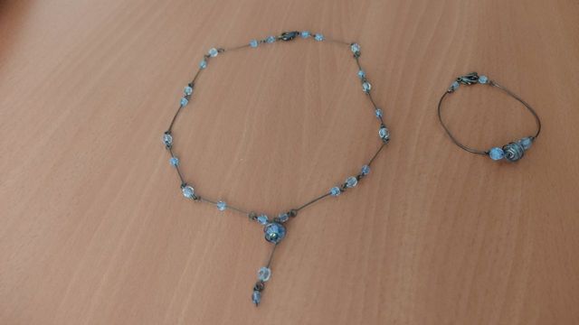 Braccialetto + collana con pietre azzurre