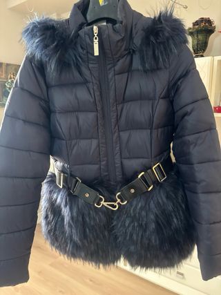 Parka de plumas y pelo sintetico, nueva 