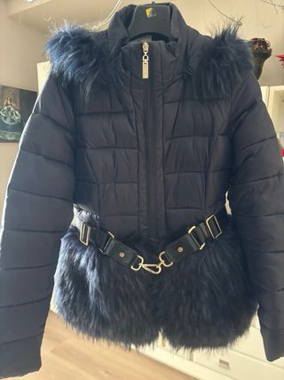 Parka de plumas y pelo sintetico, nueva 