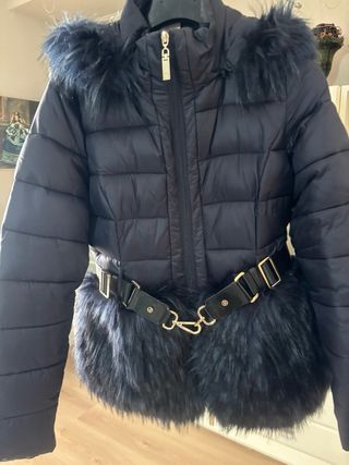 Parka de plumas y pelo sintetico, nueva 