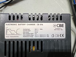 Cargador baterias CBE