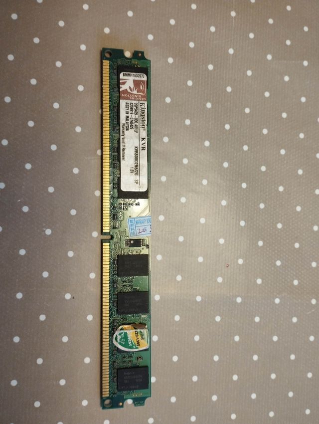 Banco de memoria. Kingston.