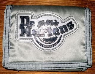 Cartera Dr Martens