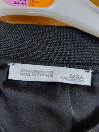 Chaqueta negra corta