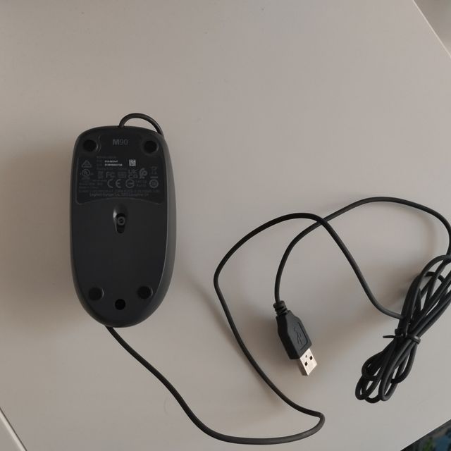 Ratón Logitech m90