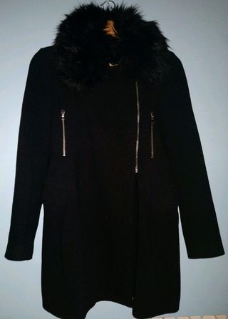 Abrigo negro Zara Women