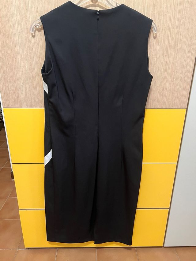 Vestiro nero e bianco