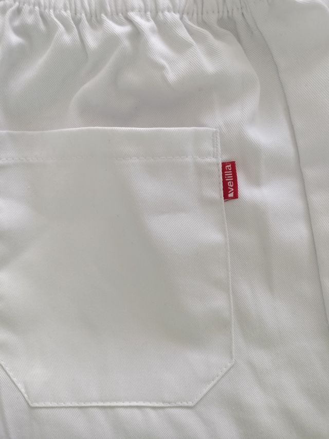 Pantalón blanco enfermera