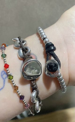 Pulsera Uno de 50 bañada en plata como nueva