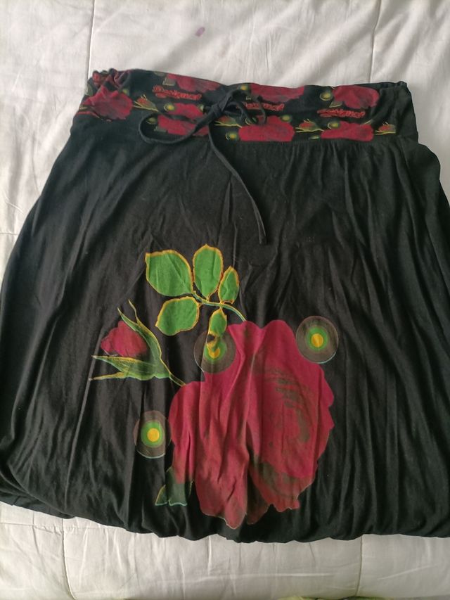 Falda DESIGUAL