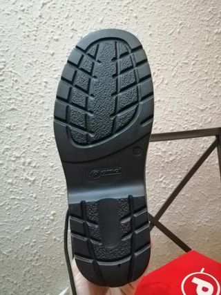 Zapatos de trabajo NUEVOS!