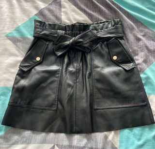 Falda cuero polipiel zara