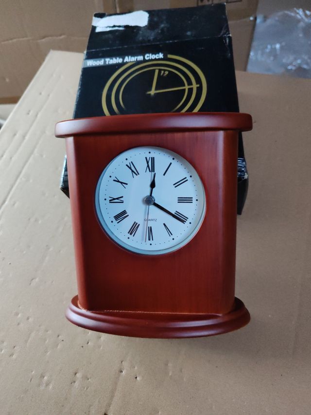 Orologio sveglia da tavolo