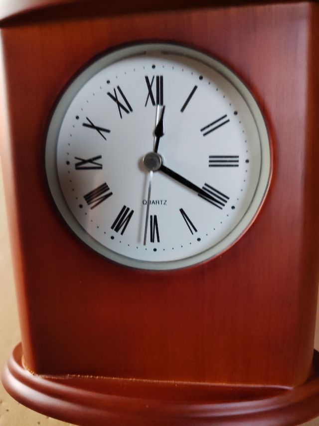 Orologio sveglia da tavolo