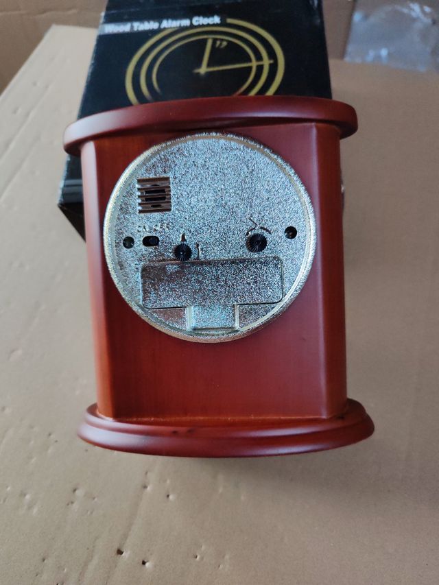 Orologio sveglia da tavolo