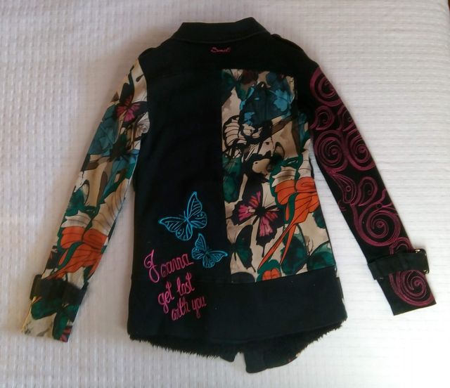 Giacca invernale con farfalle