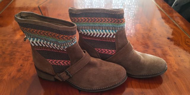 Botines 38 pull&bear. Piel vuelta.