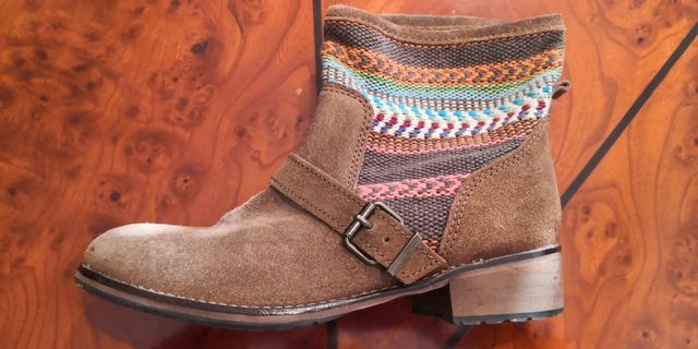 Botines 38 pull&bear. Piel vuelta.