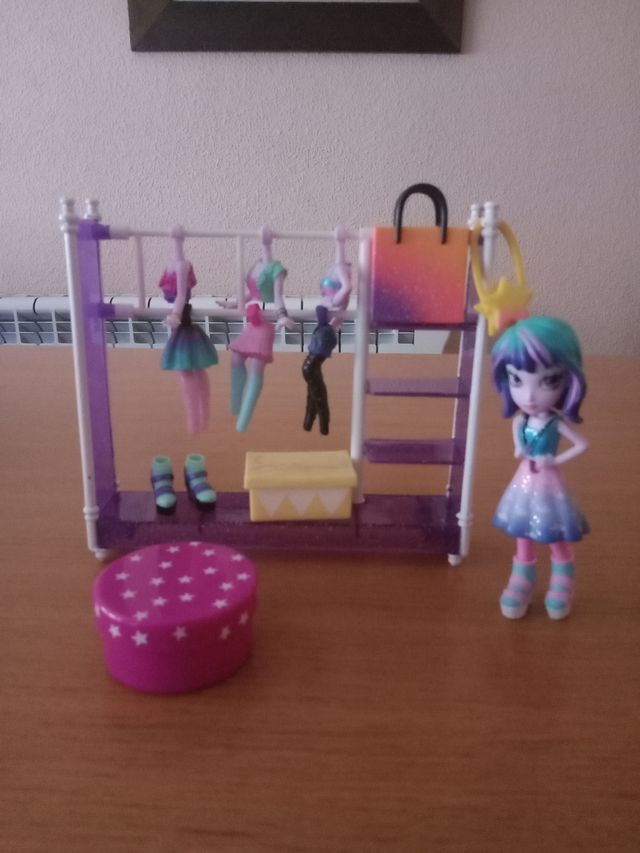 Muñeca Off the Hook.Estudio de moda