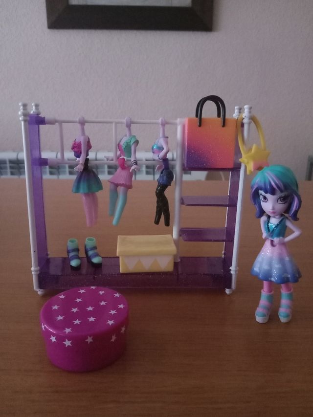 Muñeca Off the Hook.Estudio de moda