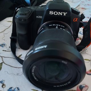 Cámara Sony Aplha A200