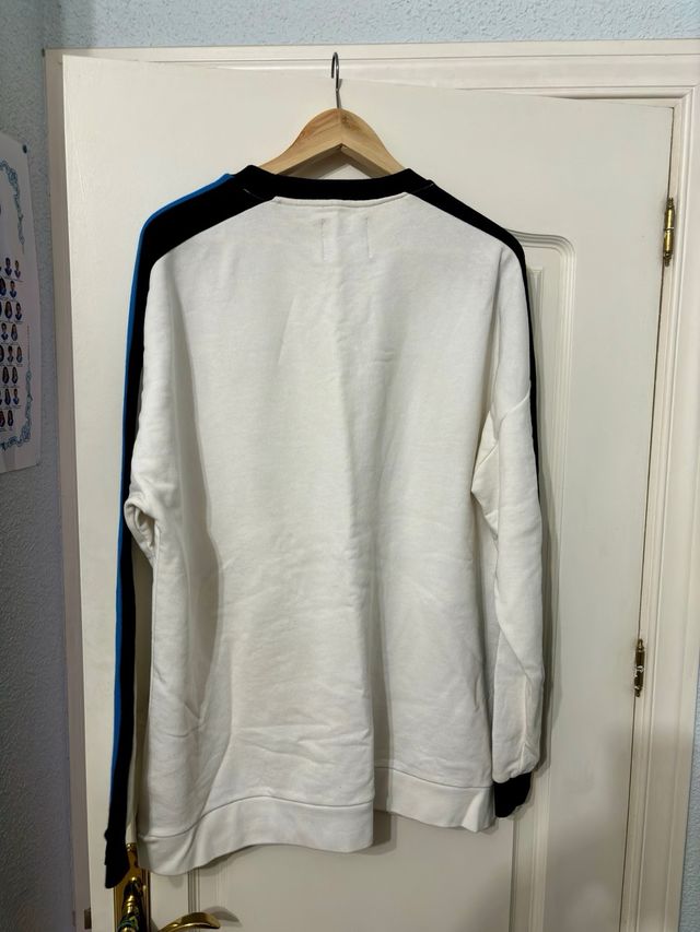 Sudadera Bershka Blanca/Azul