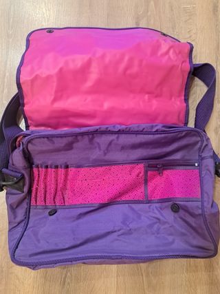 Cartera ideal y práctica 📚marca Busquets