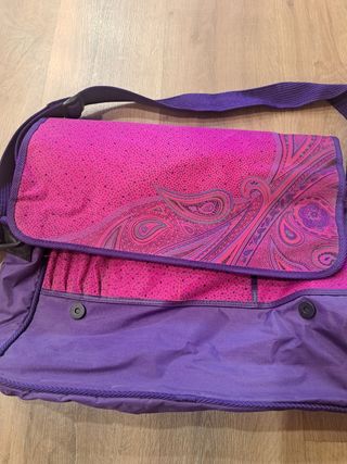 Cartera ideal y práctica 📚marca Busquets