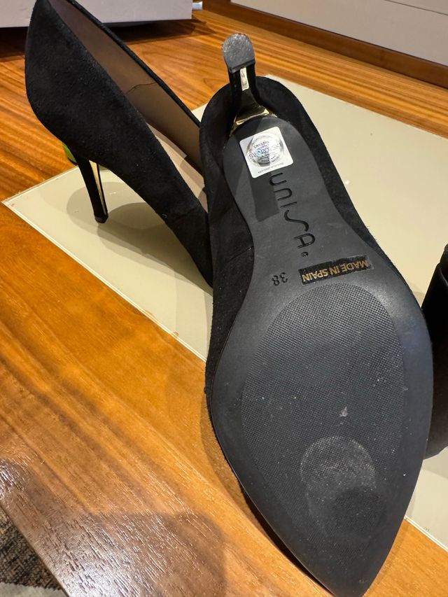 Zapato de salon Unisa