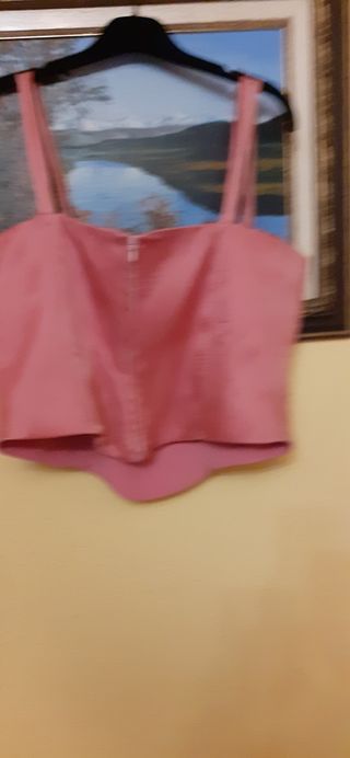 Conjunto de falda ,top y camisa de fiest