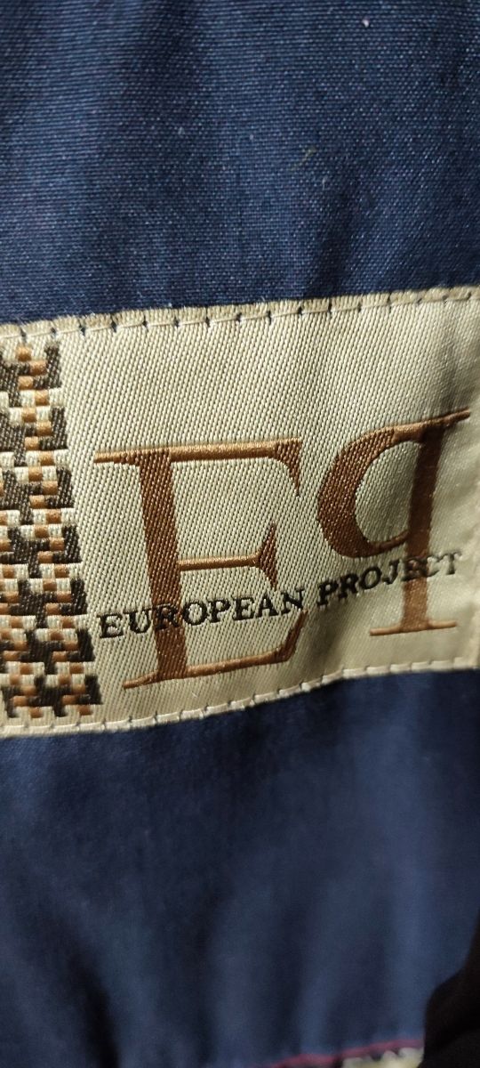 Giubbotto blu European Project 