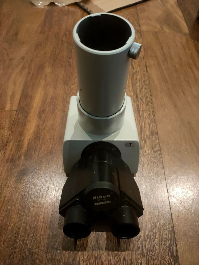 Cabezal trinocular Nikon "T"