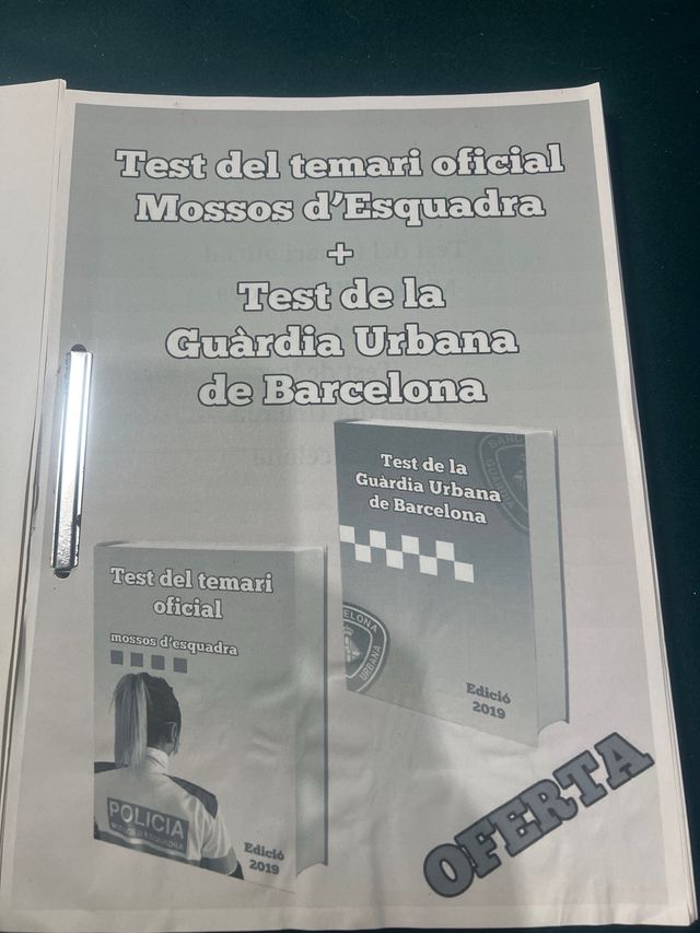 Libros test de Guardia urbana y Mossos