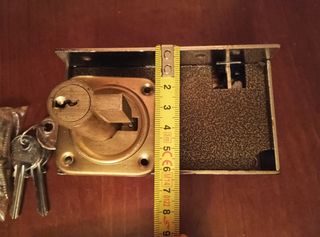 Cerradura antigua sin estrenar Azbe 56 A