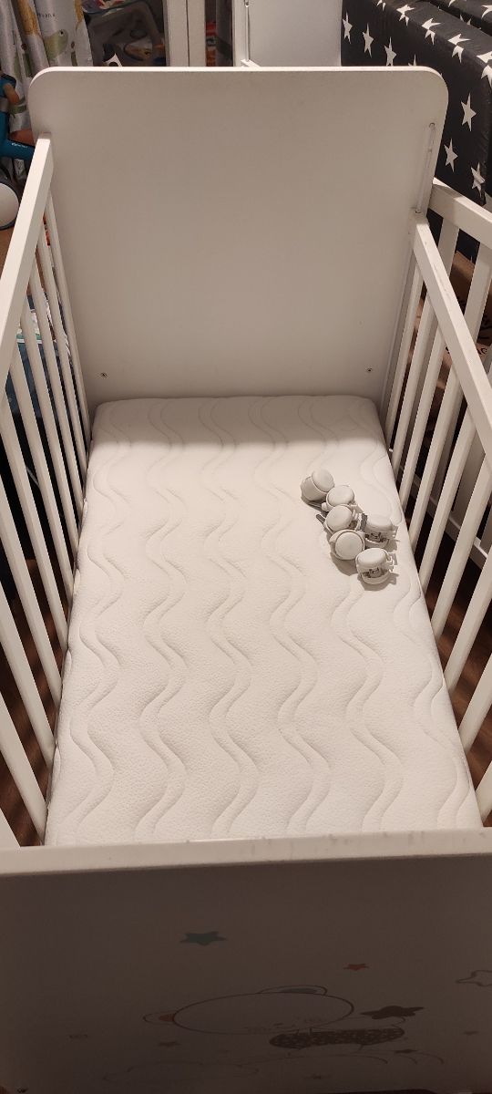 URGE vender . Cuna y colchón viscoelástica doble c