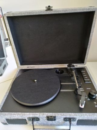 TOCADISCOS DE MALETA