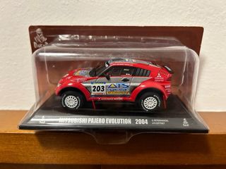 Modellino Mitsubishi Pajero Dakar 2004 1/43