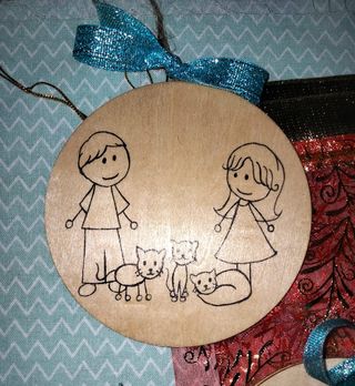 Decoración disco de madera pintado familia gatos