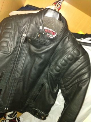 Chaqueta moto sin estrenar miline piel