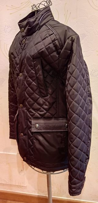 PARKA IMPECABLE DE HOMBRE 