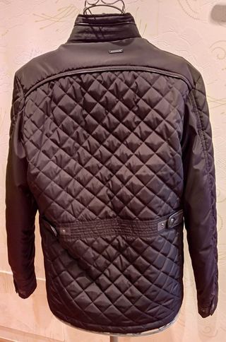 PARKA IMPECABLE DE HOMBRE 