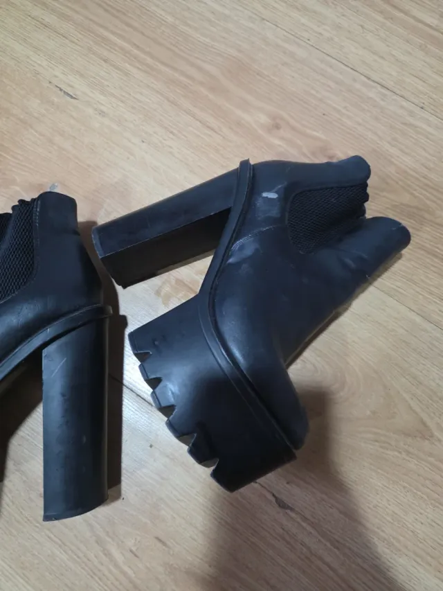 Botas plataforma y tacón número 38