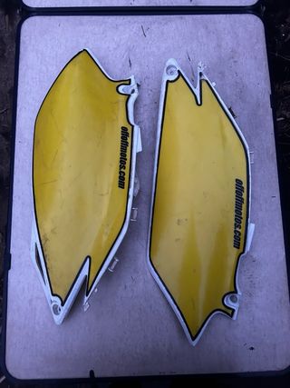 Placas laterales traseras CRF 450 