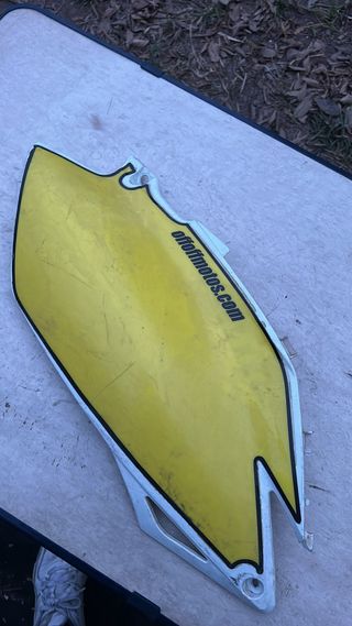 Placas laterales traseras CRF 450 