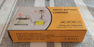 Cargador- mantenedor batería 12v moto o coche.