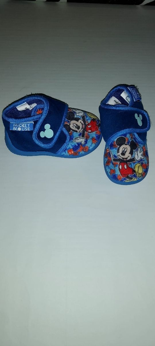 Zapatillas casa talla 20