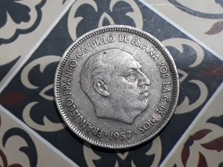 5 Pesetas 1957 estrella 57 MONEDA del CAUDILLO 