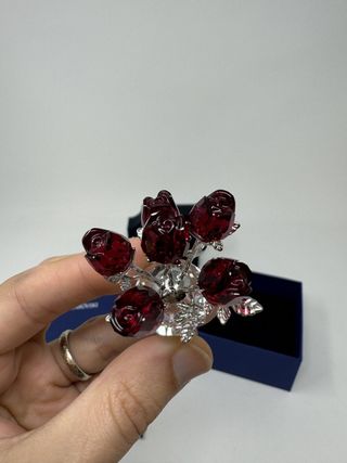 SWAROVSKI FIGURA DECORATIVA ROSE ROSSE - 627098