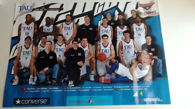 Postales de jugadores TAU-BASKONIA