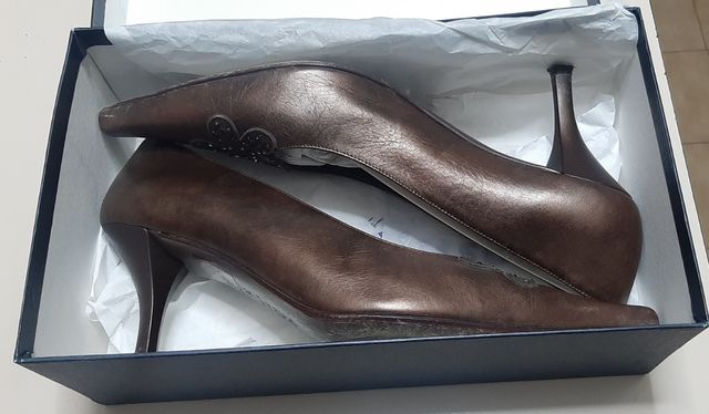 Dècolletè Melluso in pelle